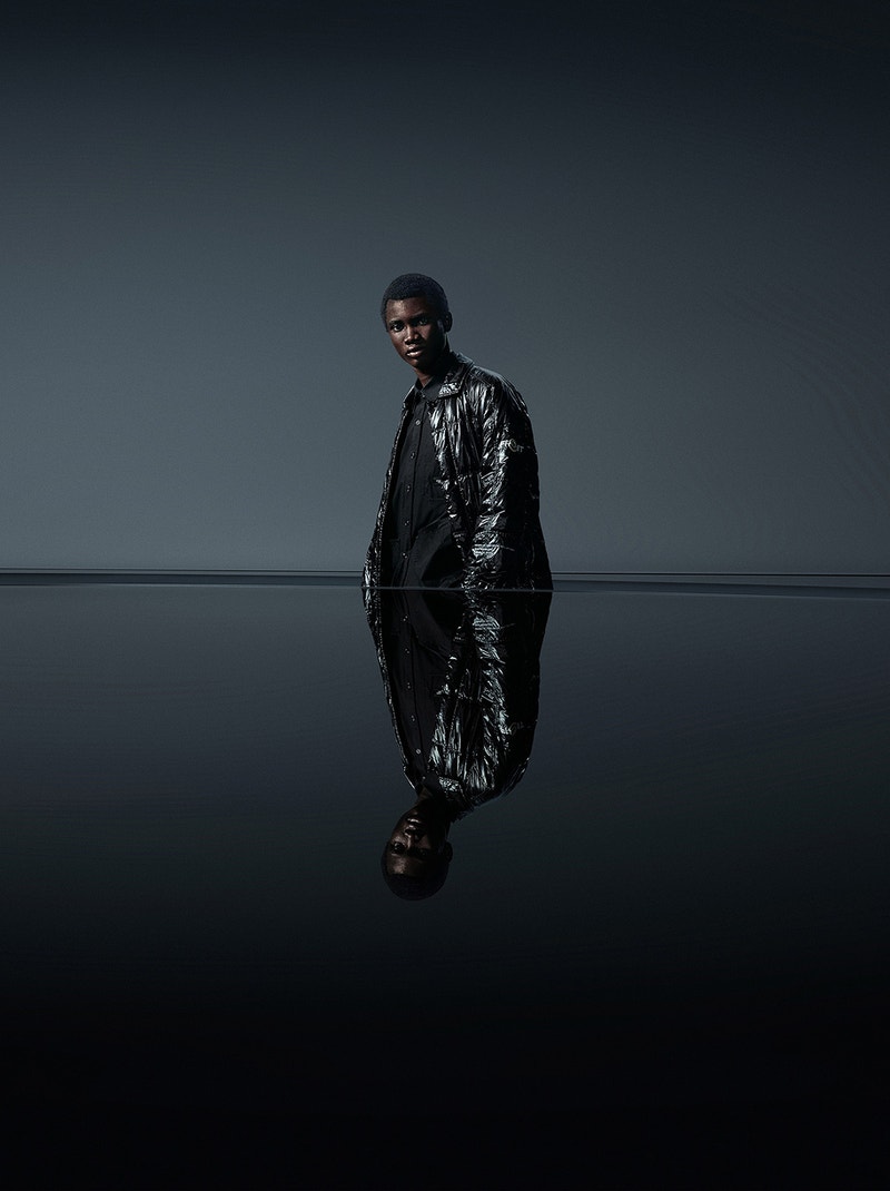 Moncler Colección Artesanal Bordada Con Hiroshi Fujiwara